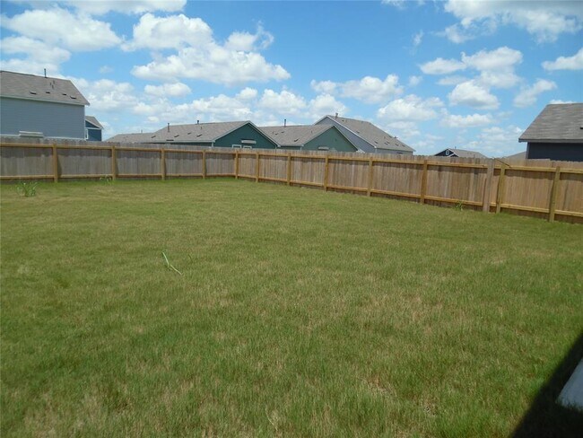 Building Photo - 2307 Tornado Aly