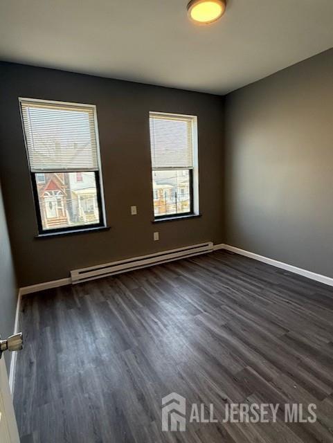 Building Photo - 439 Barclay St