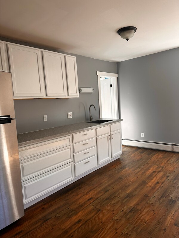 Building Photo - 35 Forest St