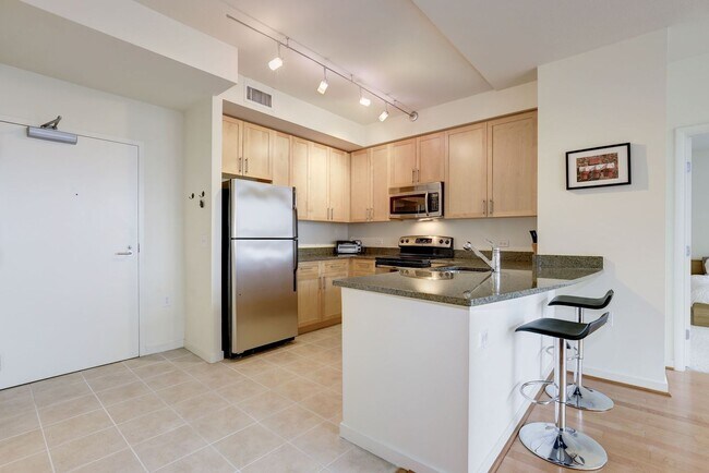 Building Photo - Luxurious Fully Furnished 2BR in the Heart of Mount Vernon Triangle!