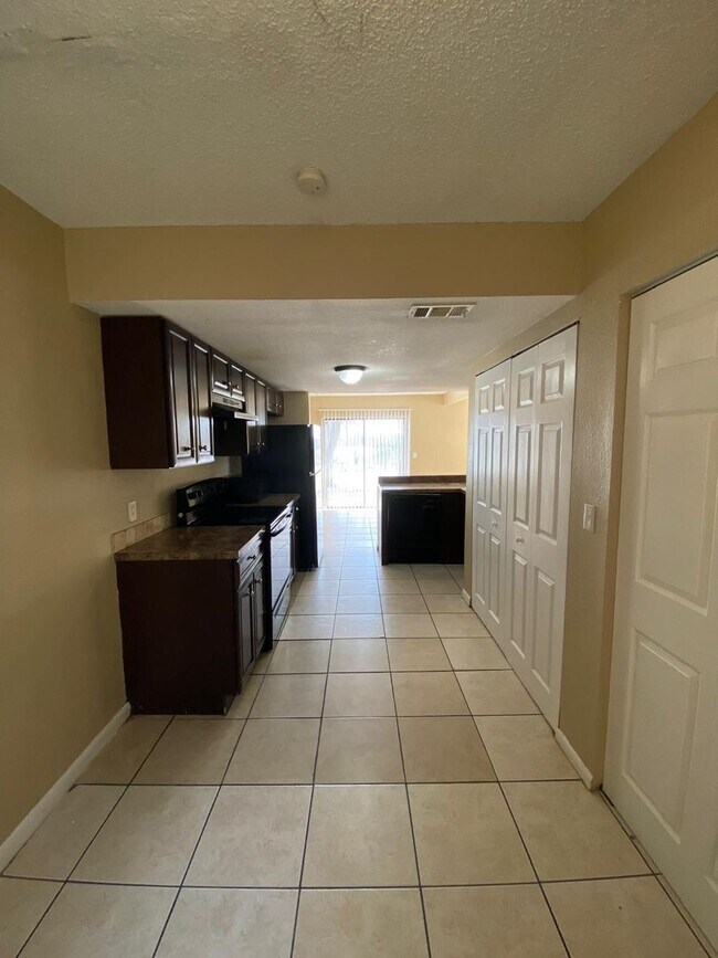 Building Photo - 181 Rebecca Ln