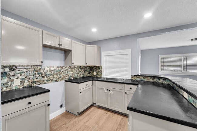 Building Photo - 2360 NW 6th Ct