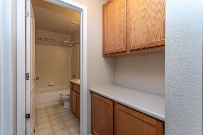 Building Photo - Beautiful 3-Bedroom Home Near Powers Corridor!