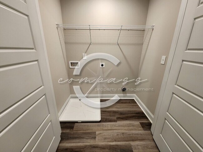 Building Photo - 6406 Olmadison Pl