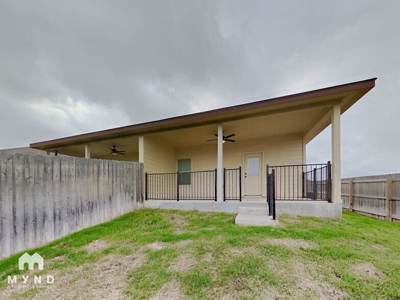 Building Photo - 228 Kaspar Way