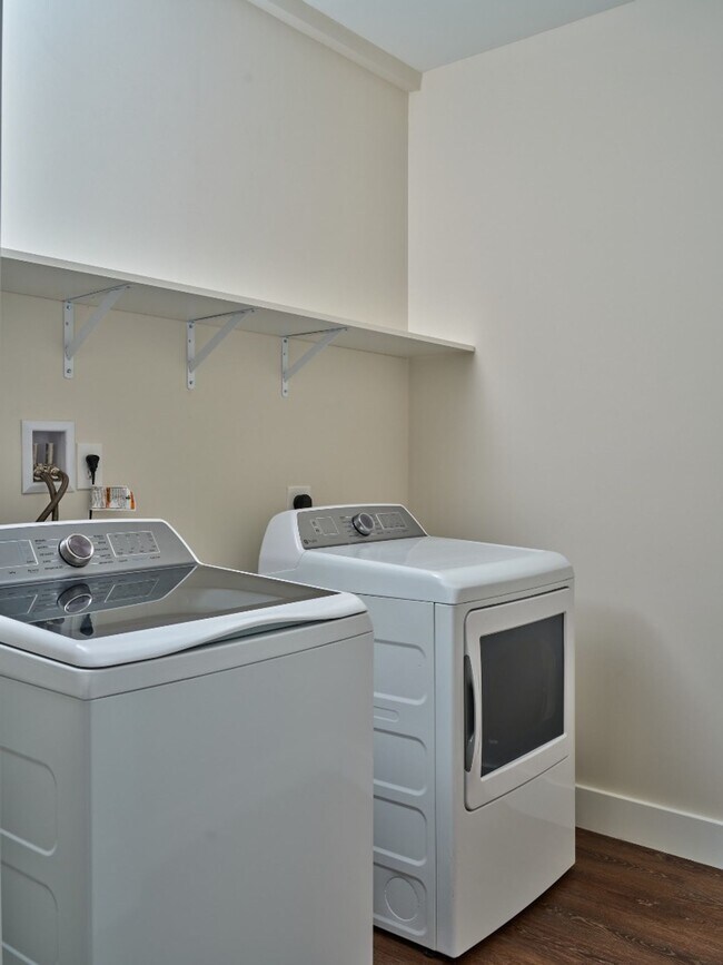 Building Photo - Tributary 50 - Unit 205
