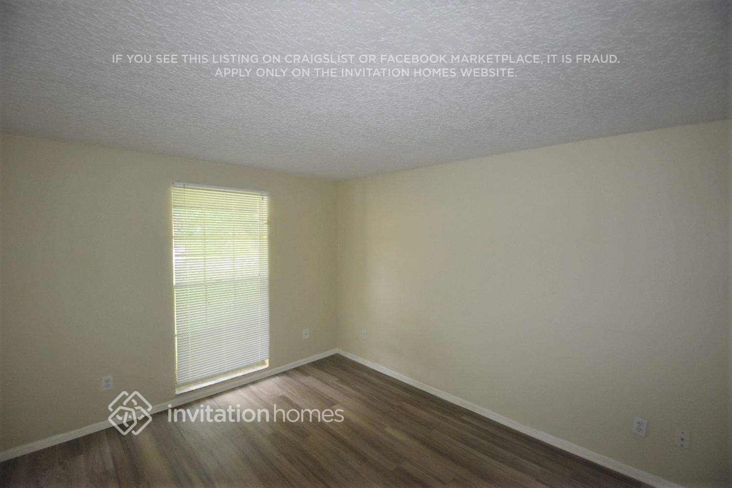 Building Photo - 714 Valley Hill Dr