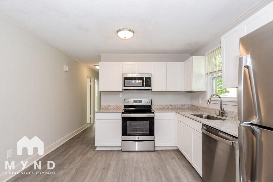 Building Photo - 310 Witten Ln