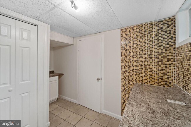 Building Photo - 12312 Streamvale Cir