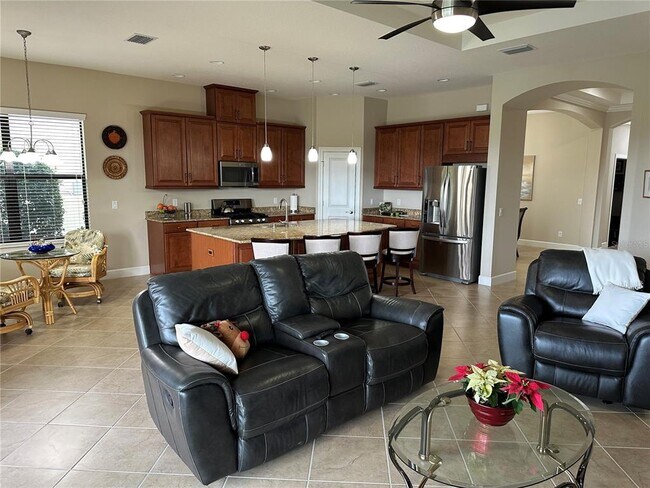 Building Photo - 8725 Amaretto Ave