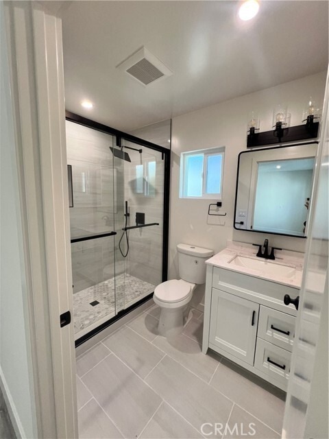 Building Photo - 635 Palm Dr