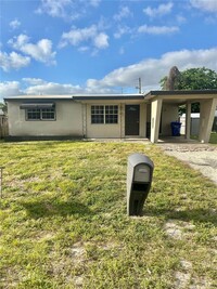 Building Photo - 2846 Fletcher St