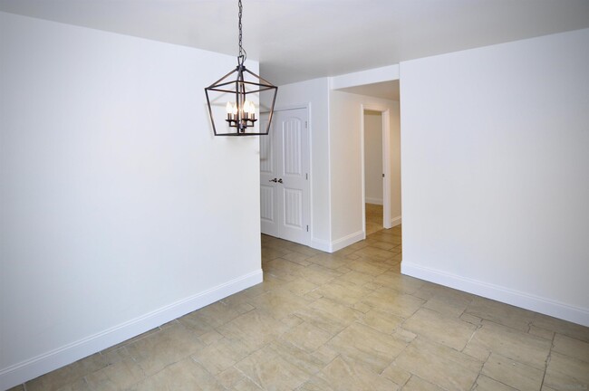 Building Photo - 13924 Olive Mesa Ct