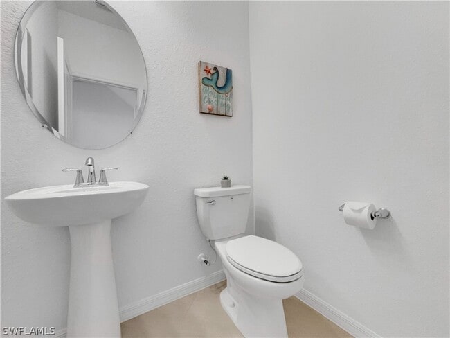 Building Photo - 3319 Menores Wy