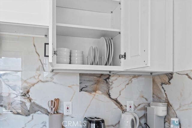 Building Photo - 1097 Bonita St