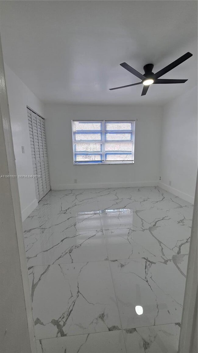 Building Photo - 7085 W Sunrise Blvd