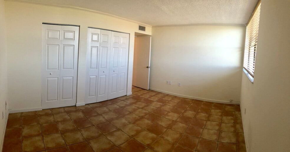 Building Photo - 10145 NW 9th Street Cir