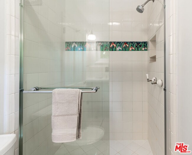 Building Photo - 2771 Club Dr