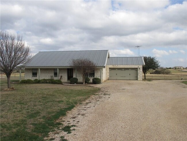 Building Photo - 7047 Smith Dairy Rd