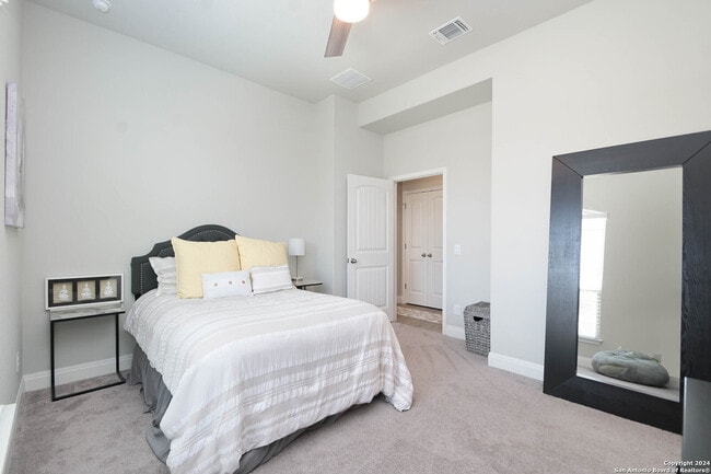 Building Photo - 446 Scenic Lullaby