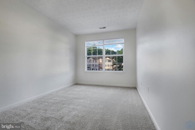 Building Photo - 50 Amberstone Ct