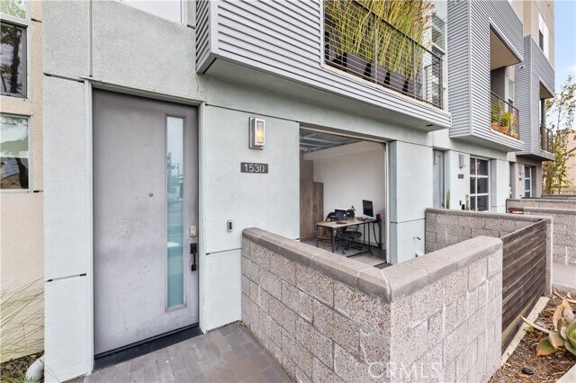 Building Photo - 1530 Greenwich Way