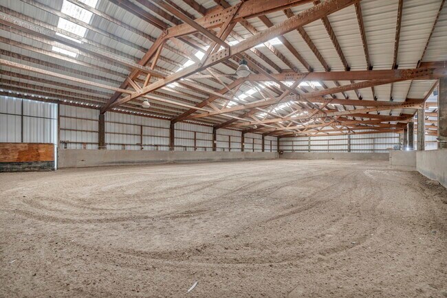 Building Photo - 30 El Caballo Trail