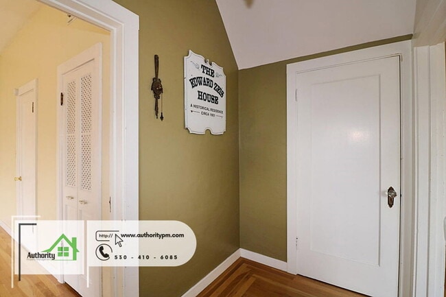 Building Photo - 1804 Chestnut St