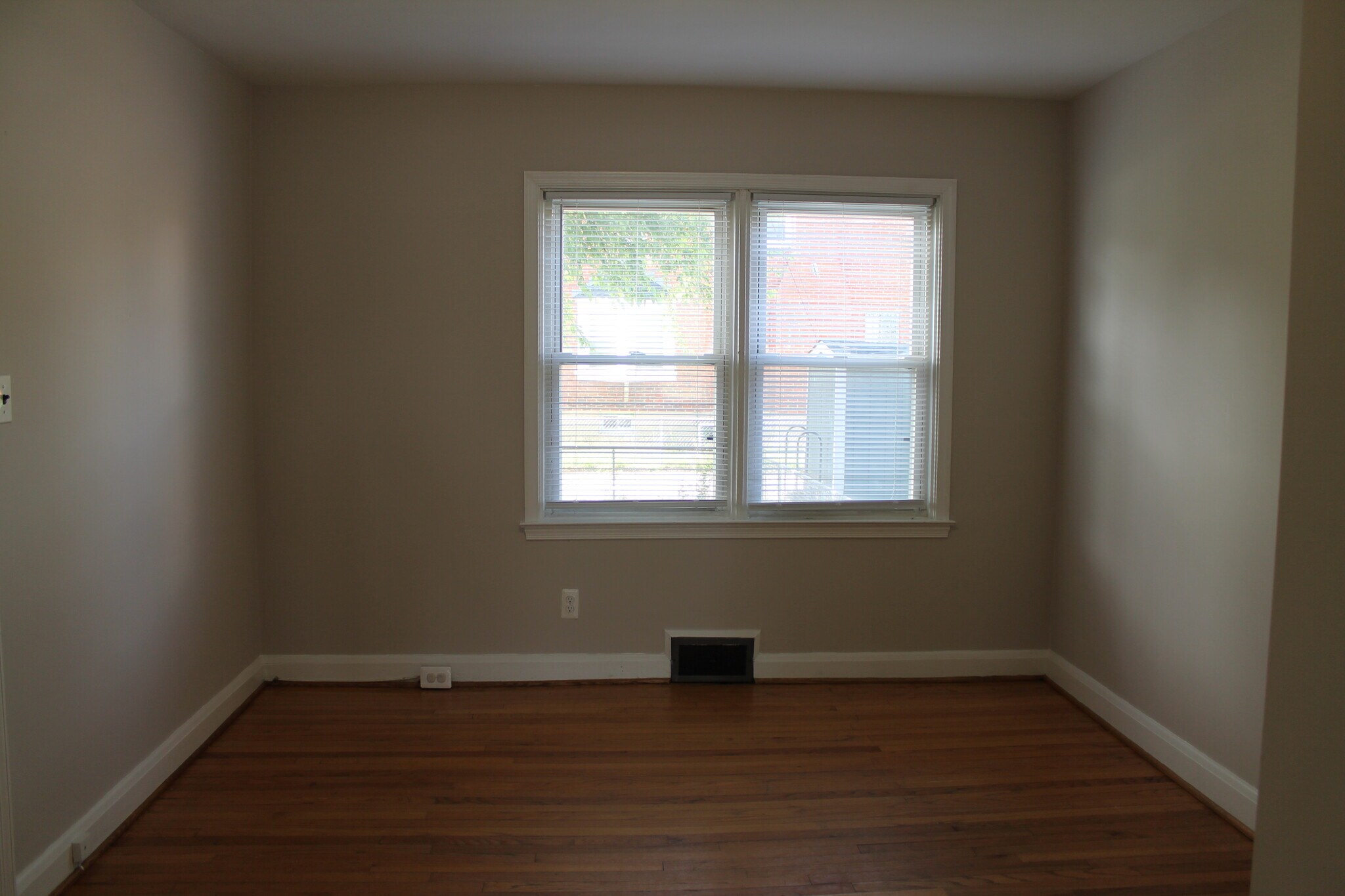 Building Photo - 8164 Loch Raven Blvd
