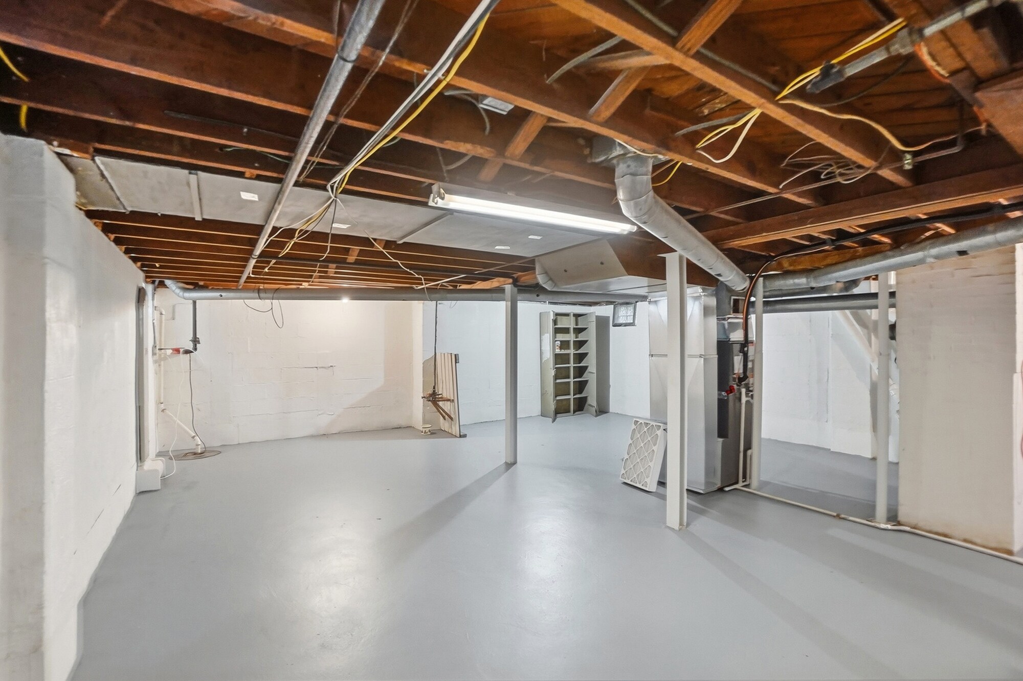 Building Photo - 2695 Bellwood Ave