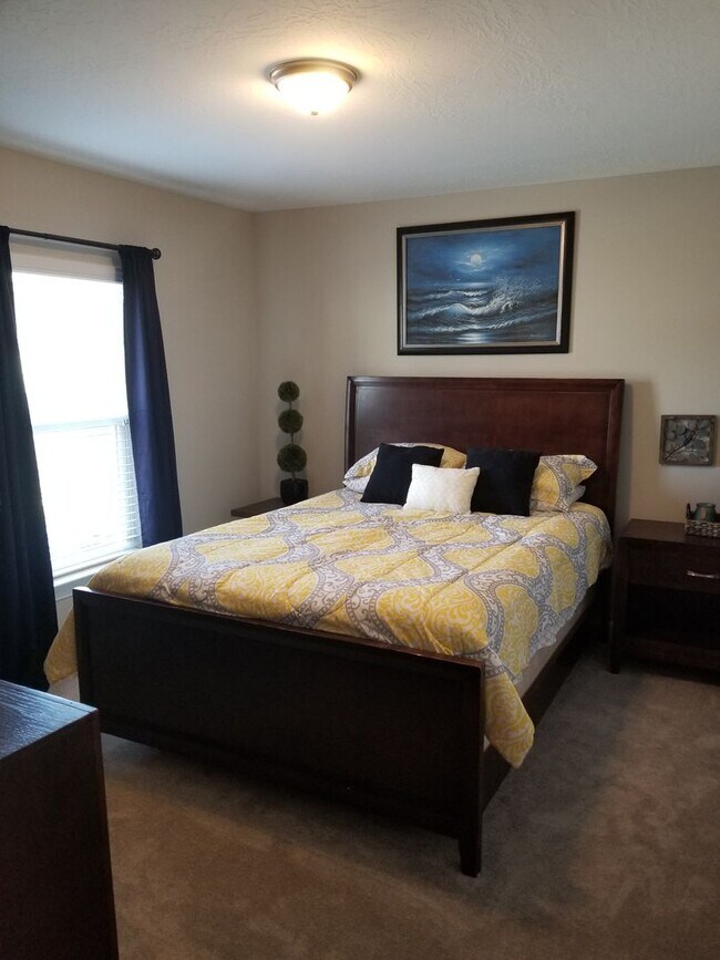 Building Photo - 2 Story 4 Bedroom Home Near Fort Gordon