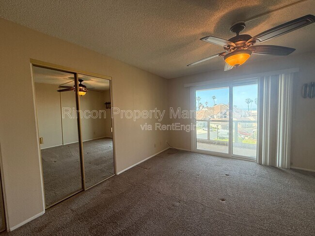 Building Photo - 556 Terrace View Pl