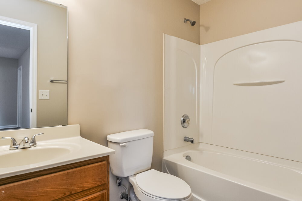 Building Photo - 21 Valleyfield Dr