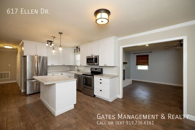 Building Photo - 617 Ellen Dr