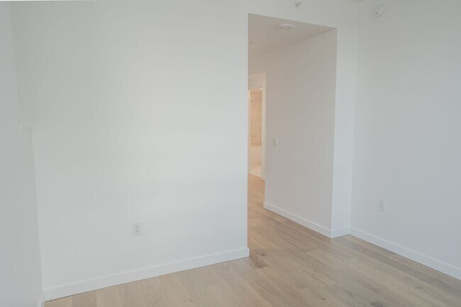Building Photo - 2bd/2ba Seattle Condo