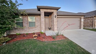 Building Photo - 9208 Castorian Dr