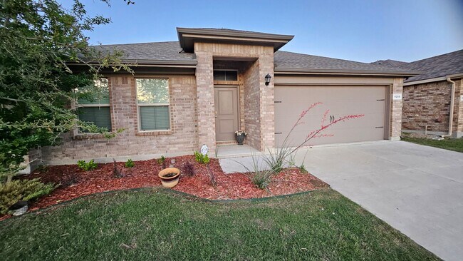 Primary Photo - 9208 Castorian Dr