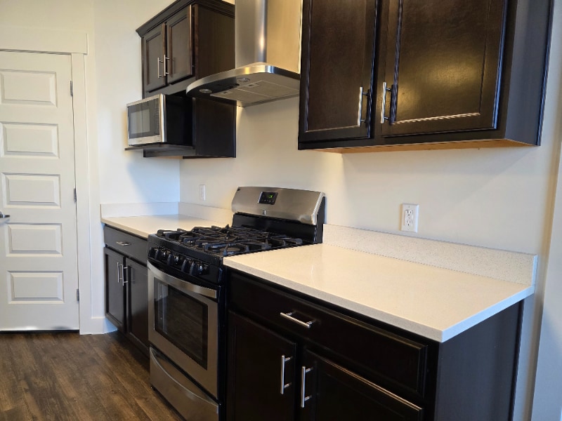 Building Photo - 196 W Vine St