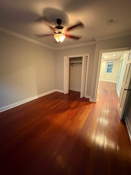 Building Photo - 106 E Brookline St