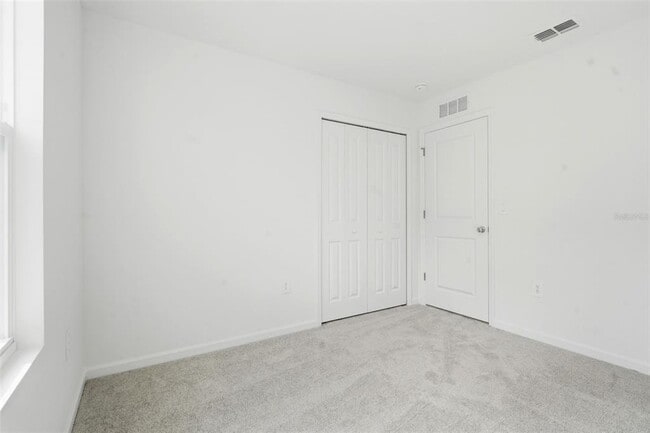 Building Photo - 2756 Lookout Rdg Rd