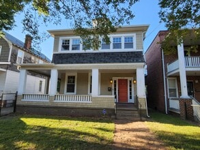 Building Photo - 710 W 36th St