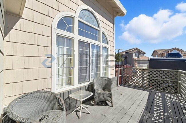 Building Photo - 14 Cider Mill Ct