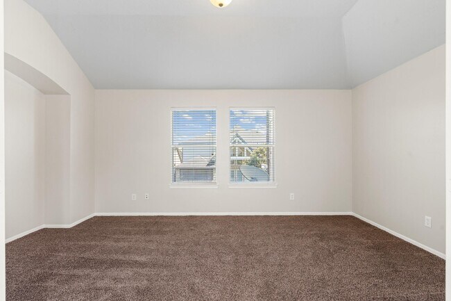 Building Photo - 3531 Shoreview Ln