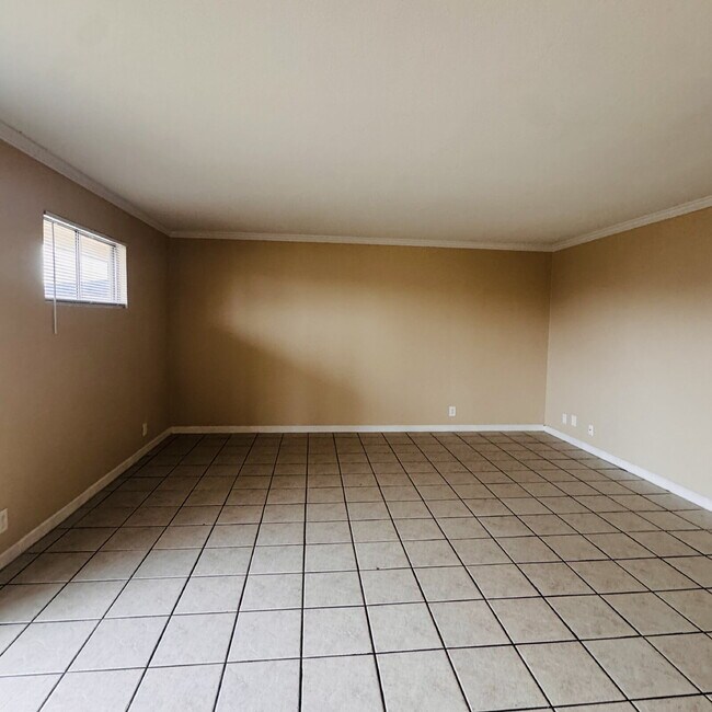 Building Photo - Spacious 2-Bedroom | 1 Bathroom Apartment at The Legacy in Nederland, TX!