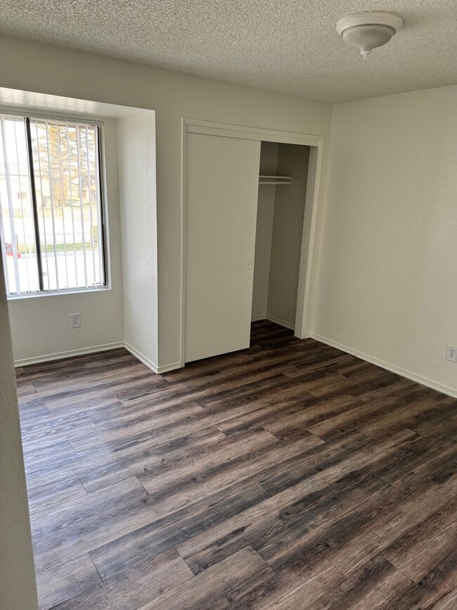 Building Photo - Coventry Place Apartments