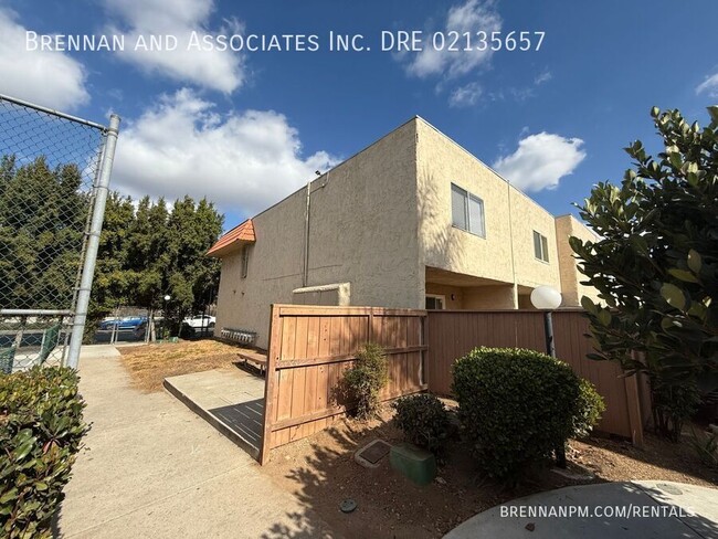 Building Photo - 3-Bed, 2.5-Bath Home with Modern Amenities...