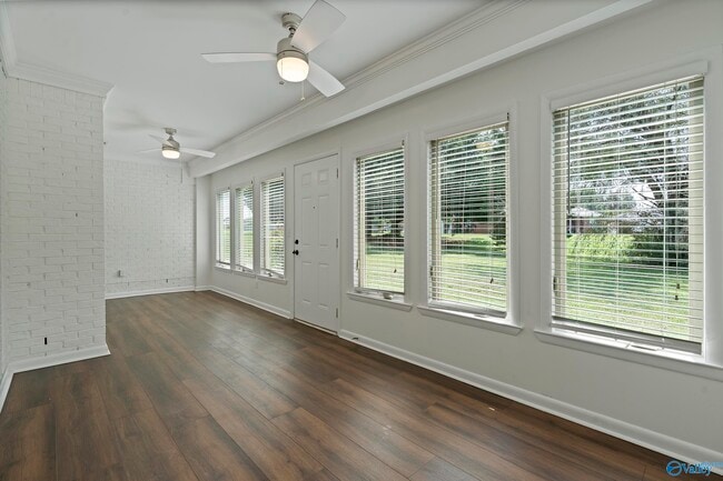 Building Photo - 122 Emory Dr