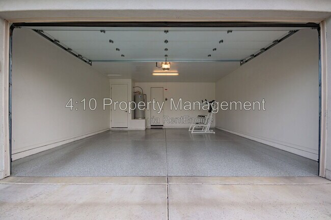 Building Photo - 2435 N 27th St