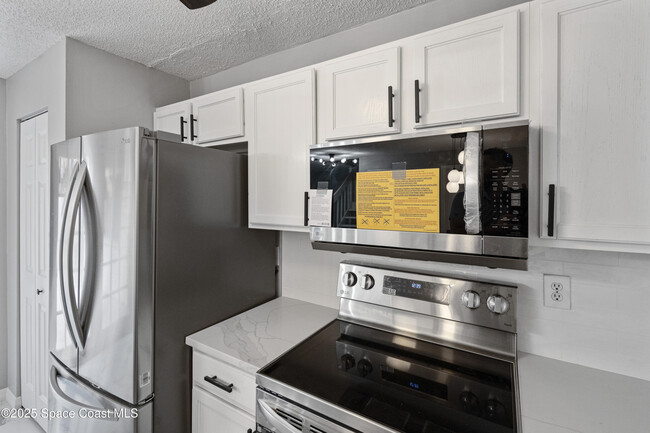 Building Photo - 3263 Sand Ct