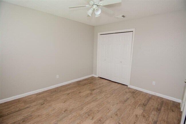 Building Photo - 13403 Carvel Ln